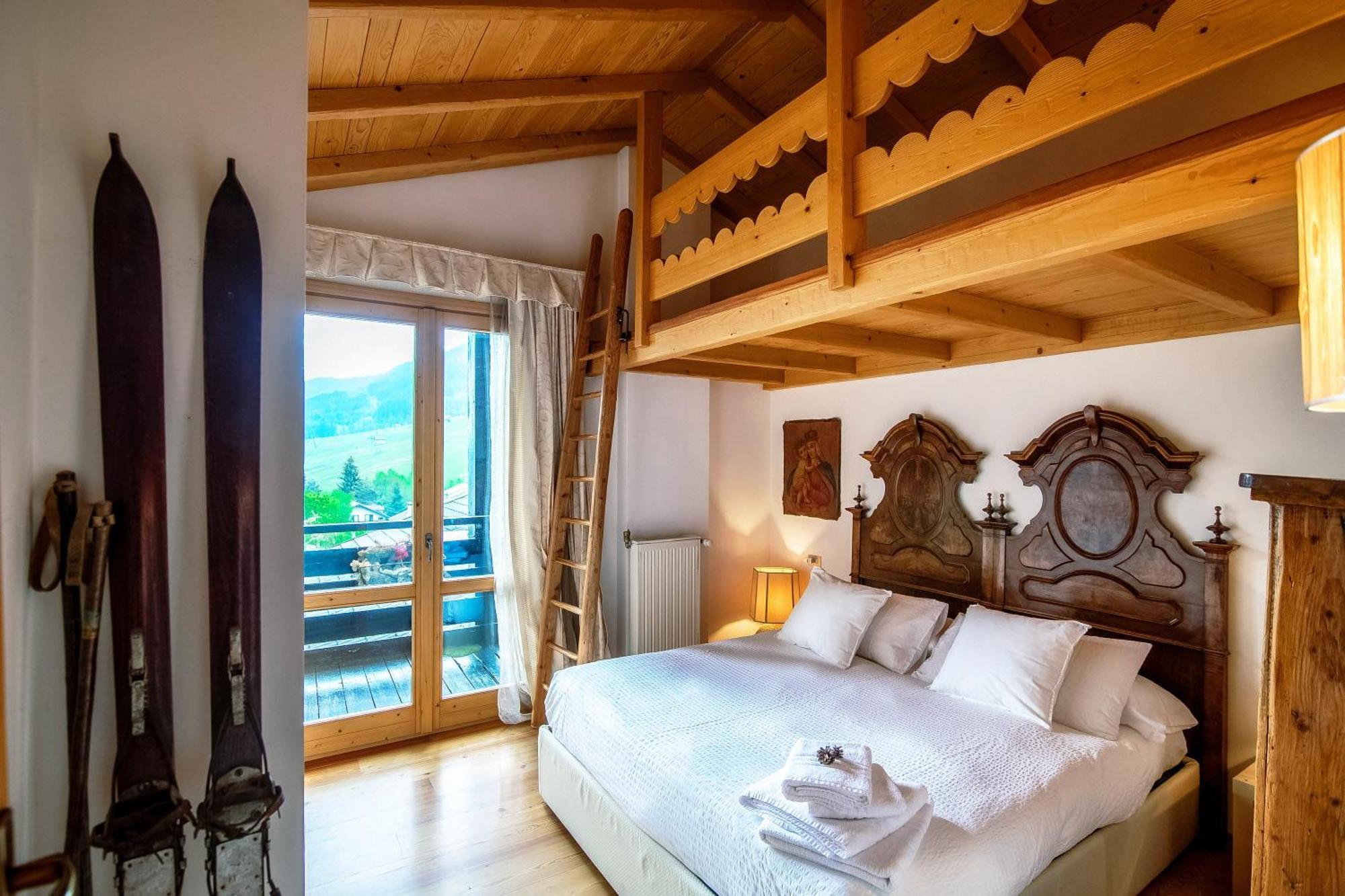 Charming Mountain Penthouse * Aprica